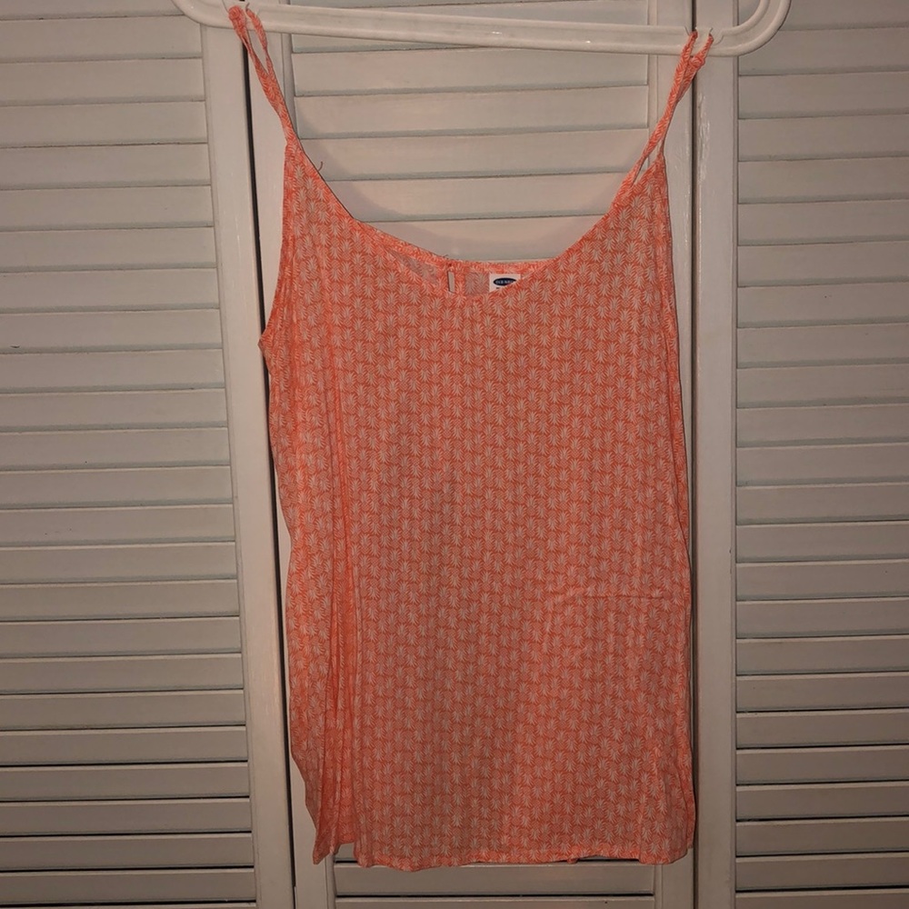 Pineapple print tank